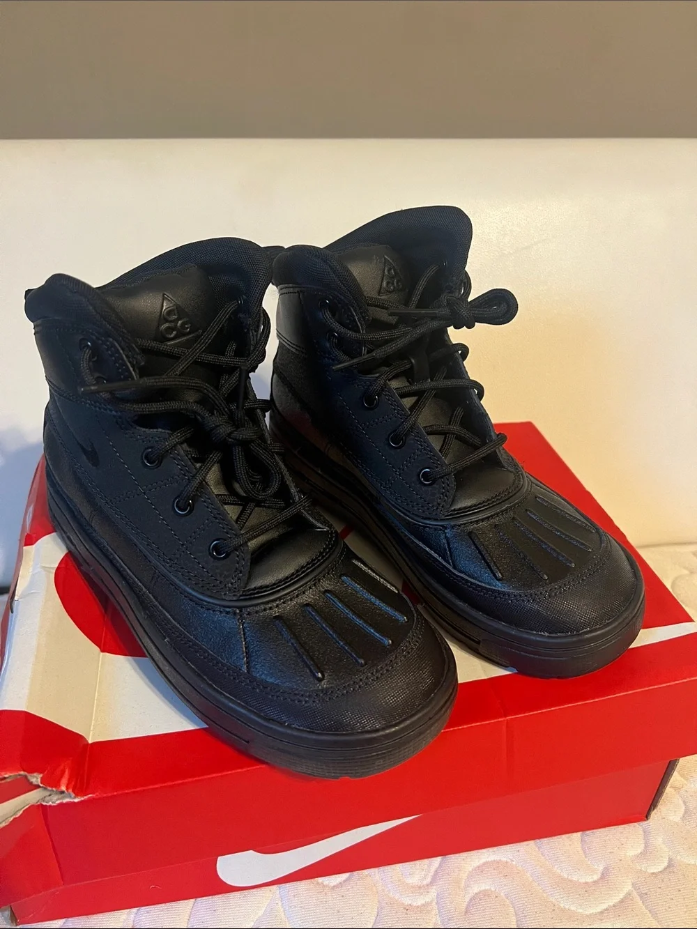 Nike Kids Black High-Top Lace-Up Boots